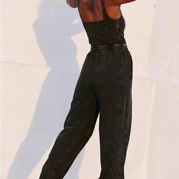 NWT FREE PEOPLE - FP movement inbound onesie - small - Picture 5 of 8